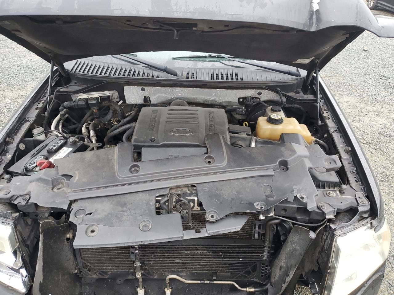 2007 Ford Expedition VIN 1FMFK17537LA64565 Copart auction photo, front end damage thumbnail 14