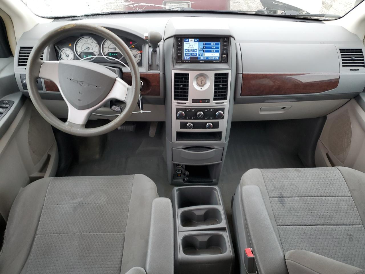 2010 Chrysler Town & Country VIN 2A4RR4DE2AR281472 Copart auction photo, front end damage thumbnail 8