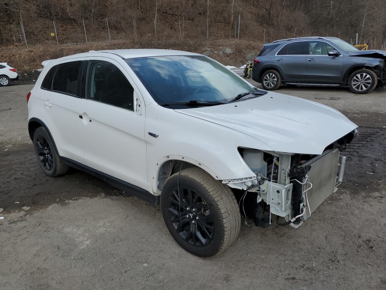 2017 Mitsubishi Outlander VIN JA4AR3AU8HZ054323 Copart auction photo, front end / side damage thumbnail 4