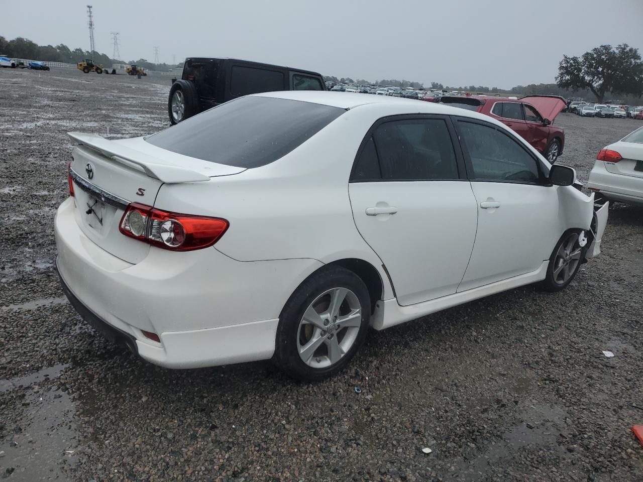 2011 Toyota Corolla VIN 2T1BU4EE6BC559778 Copart auction photo, front end damage thumbnail 3