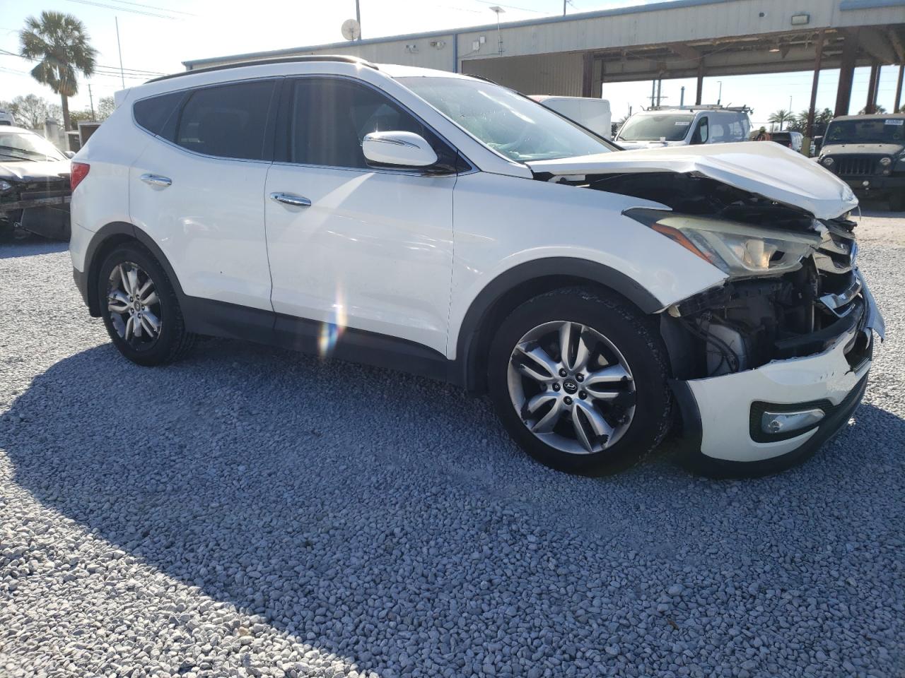 2013 Hyundai Santa Fe VIN 5XYZU3LAXDG038756 Copart auction photo, front end damage thumbnail 4