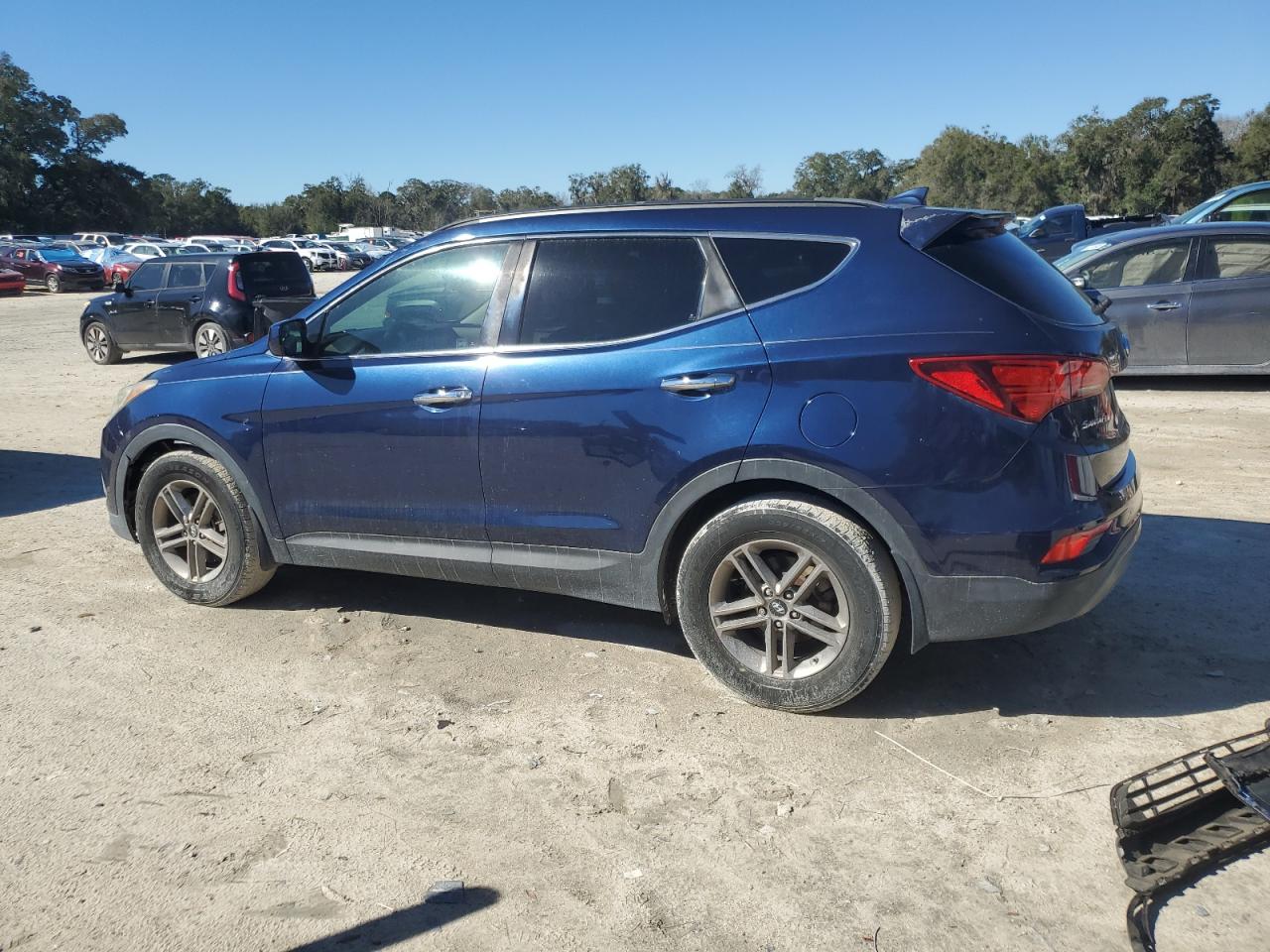 2017 Hyundai Santa Fe VIN 5XYZU3LB7HG493255 Copart auction photo, front end / minor dent/scratches damage thumbnail 2