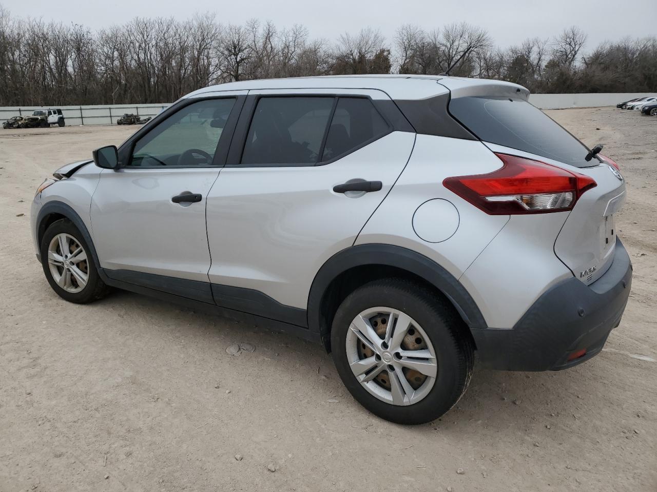 2020 Nissan Kicks VIN 3N1CP5BV8LL543346 Copart auction photo, front end / minor dent/scratches damage thumbnail 2
