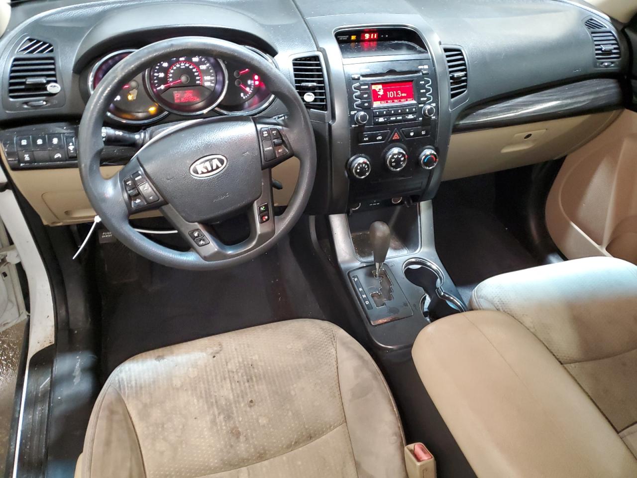 2011 KIA Sorento VIN 5XYKTDA24BG092458 Copart auction photo, undercarriage damage thumbnail 8