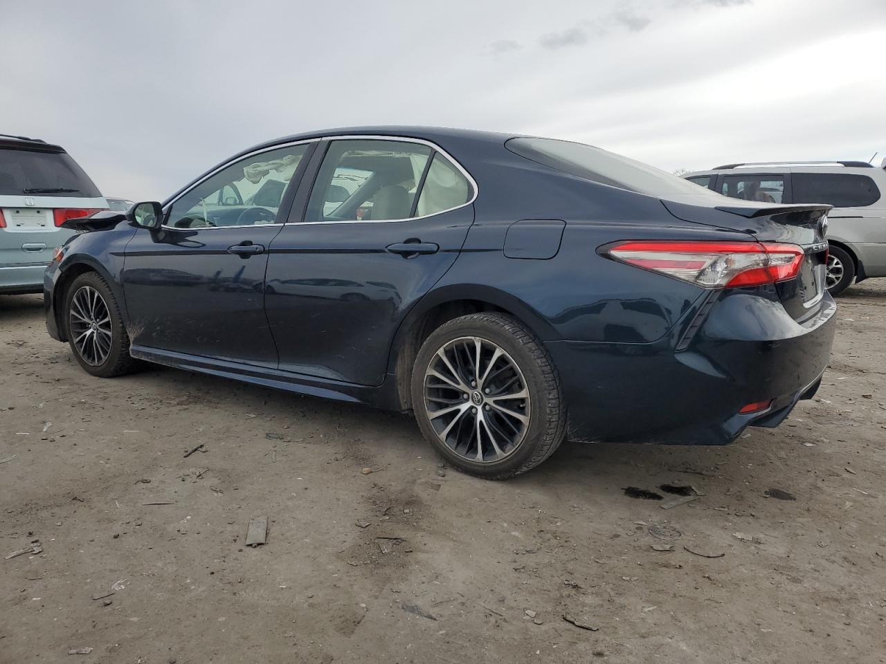 2018 Toyota Camry VIN JTNB11HK1J3012008 Copart auction photo, front end / minor dent/scratches damage thumbnail 2