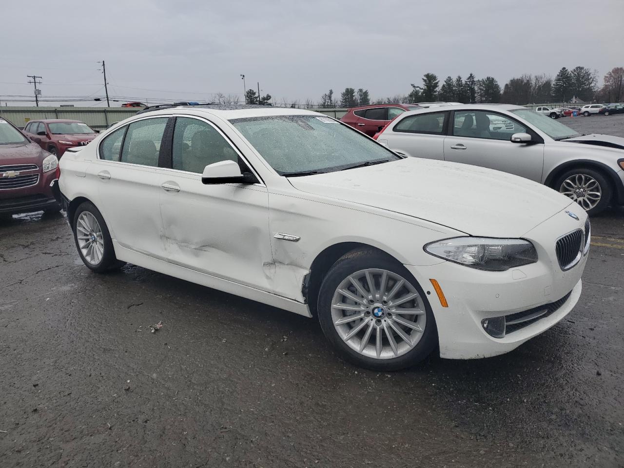 2013 BMW 5er VIN WBAFU7C51DDU76168 Copart auction photo, rear end / side damage thumbnail 4