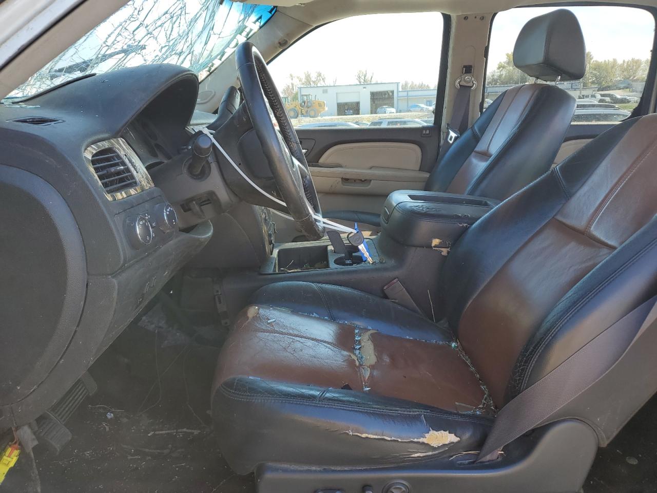 2010 Chevrolet Silverado VIN 3GCRKSE35AG258186 Copart auction photo, all over damage thumbnail 7
