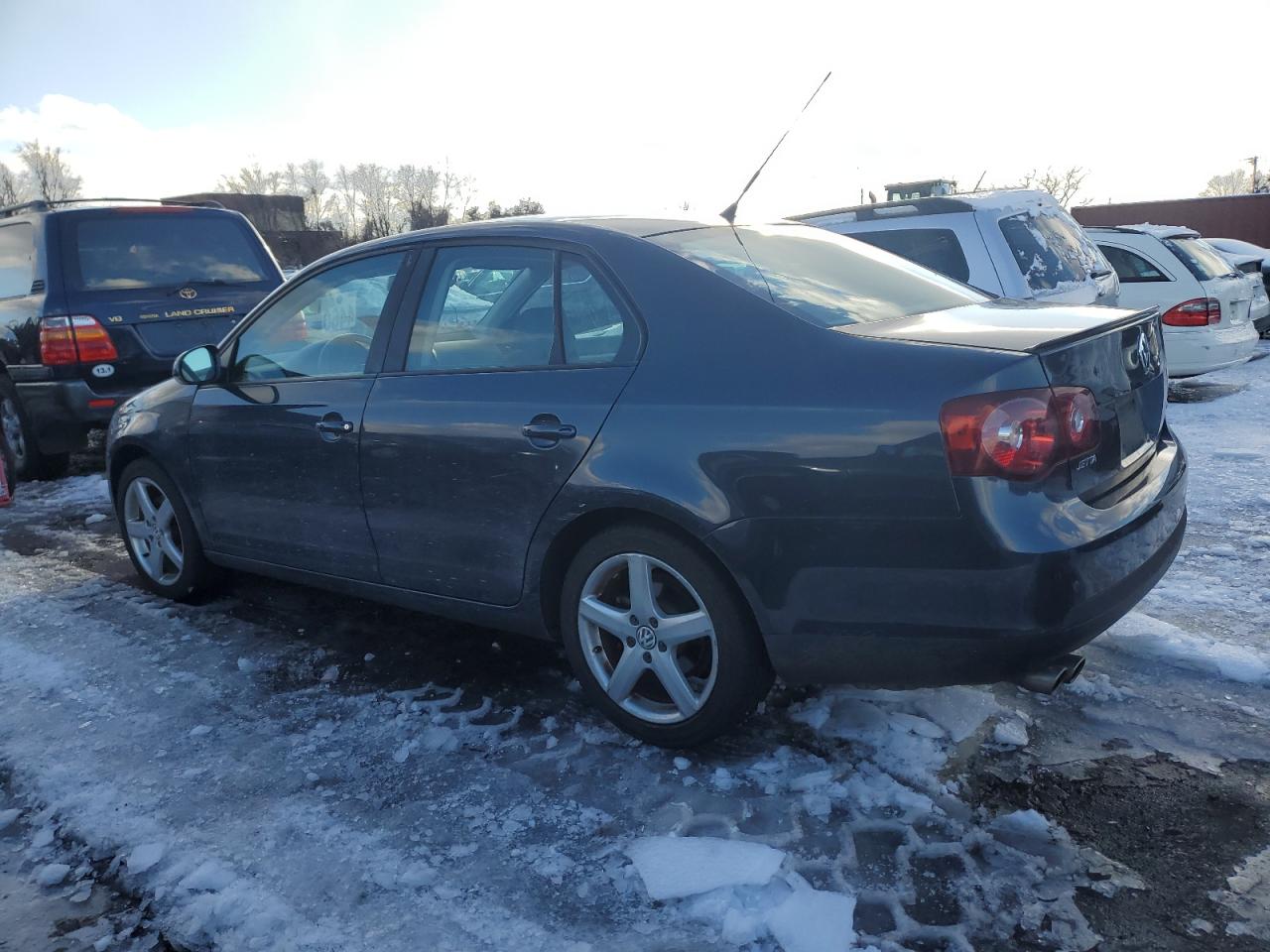 2010 Volkswagen Jetta VIN 3VWAZ7AJ8AM114544 Copart auction photo, vandalism / undercarriage damage thumbnail 2
