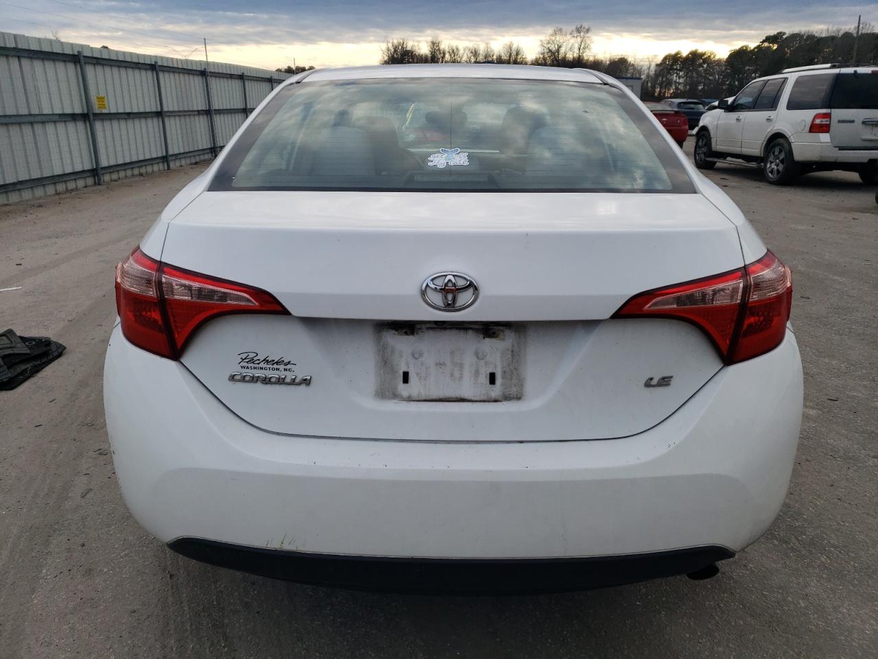 2019 Toyota Corolla VIN 5YFBURHE7KP863520 Copart auction photo, front end damage thumbnail 6