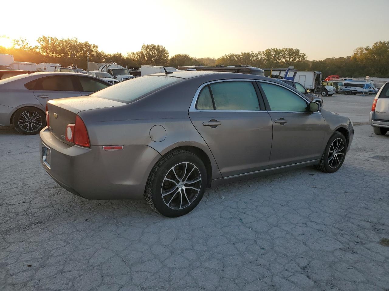 2010 Chevrolet Malibu VIN 1G1ZC5E06AF273357 Copart auction photo, all over / minor dent/scratches damage thumbnail 3