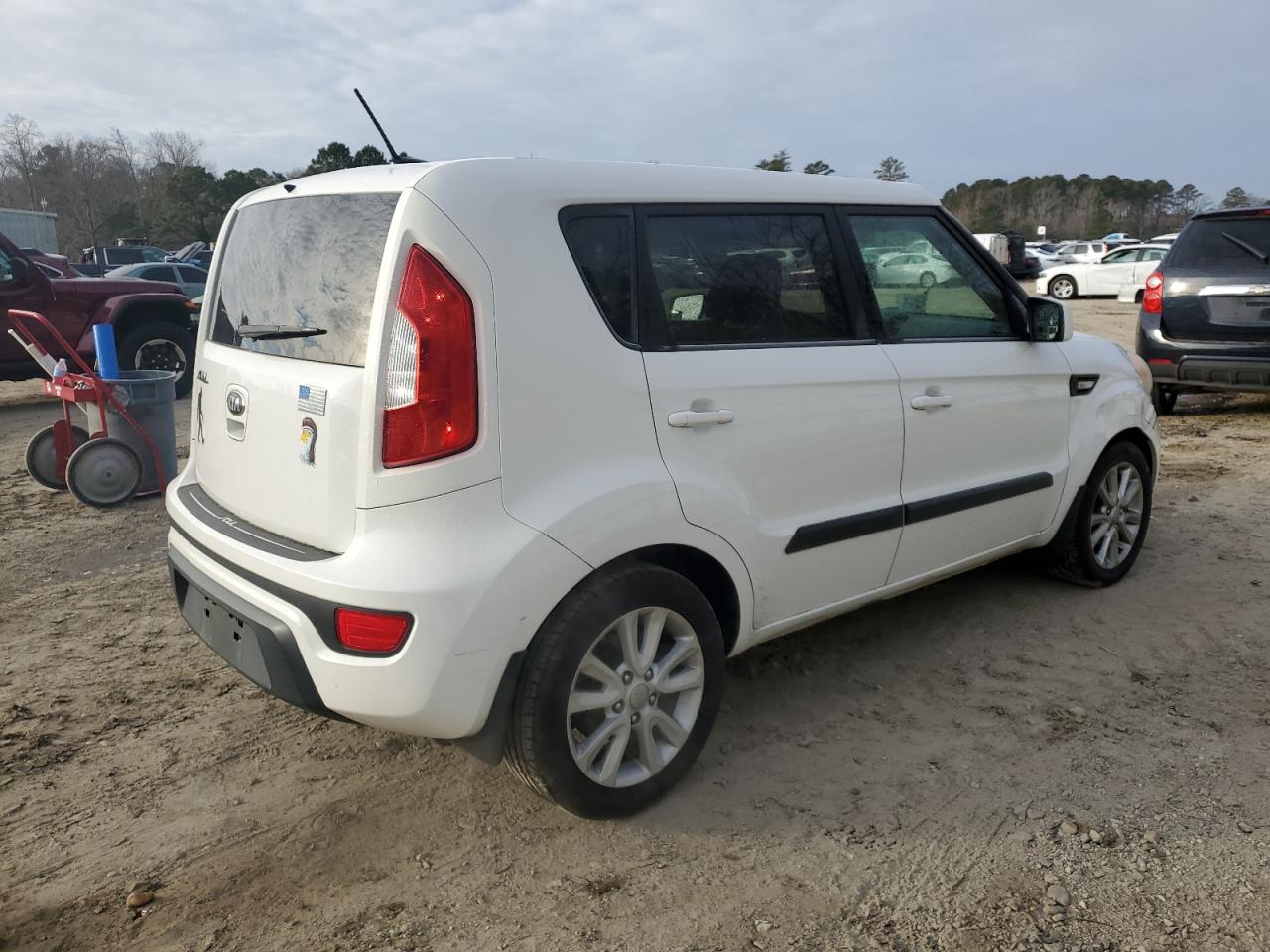 2013 KIA Soul VIN KNDJT2A52D7580074 Copart auction photo, front end / side damage thumbnail 3