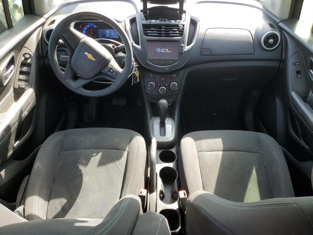 2016 Chevrolet Trax VIN KL7CJKSBXGB574010 Copart auction photo, front end / minor dent/scratches damage thumbnail 8