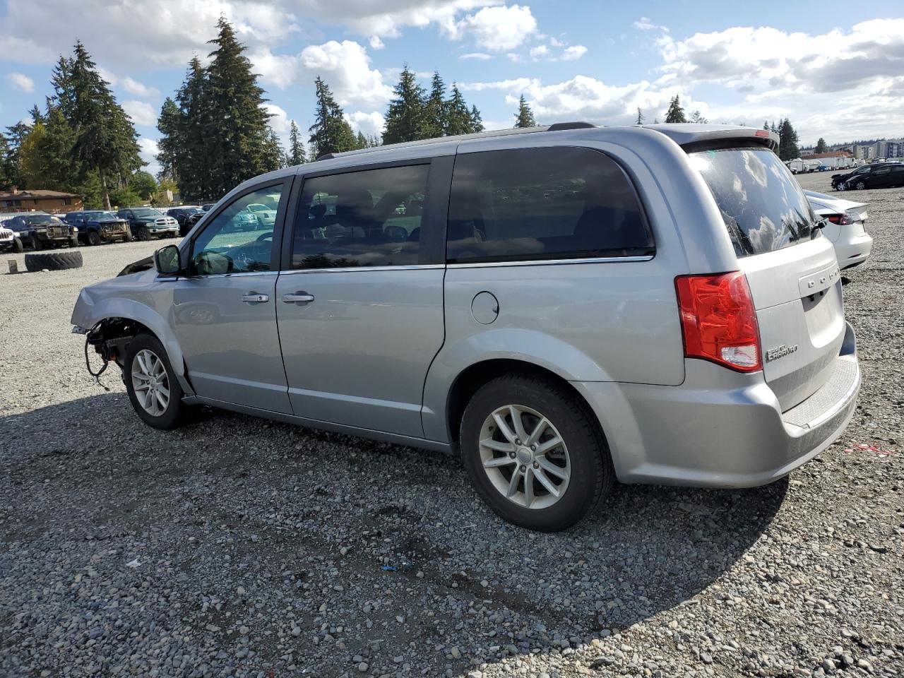 2019 Dodge Caravan VIN 2C4RDGCG9KR755668 Copart auction photo, front end damage thumbnail 2