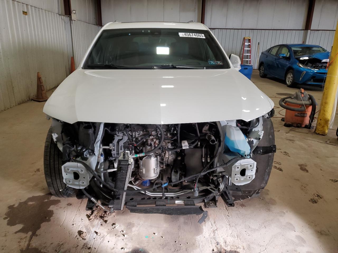 2022 Cadillac XT6 VIN 1GYKPDRS0NZ121060 Copart auction photo, front end damage thumbnail 5