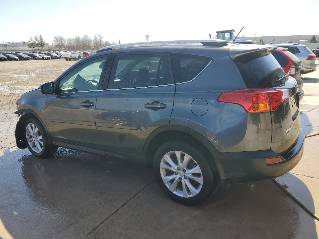 2015 Toyota RAV 4 VIN 2T3DFREVXFW366772 Copart auction photo, front end / minor dent/scratches damage thumbnail 2