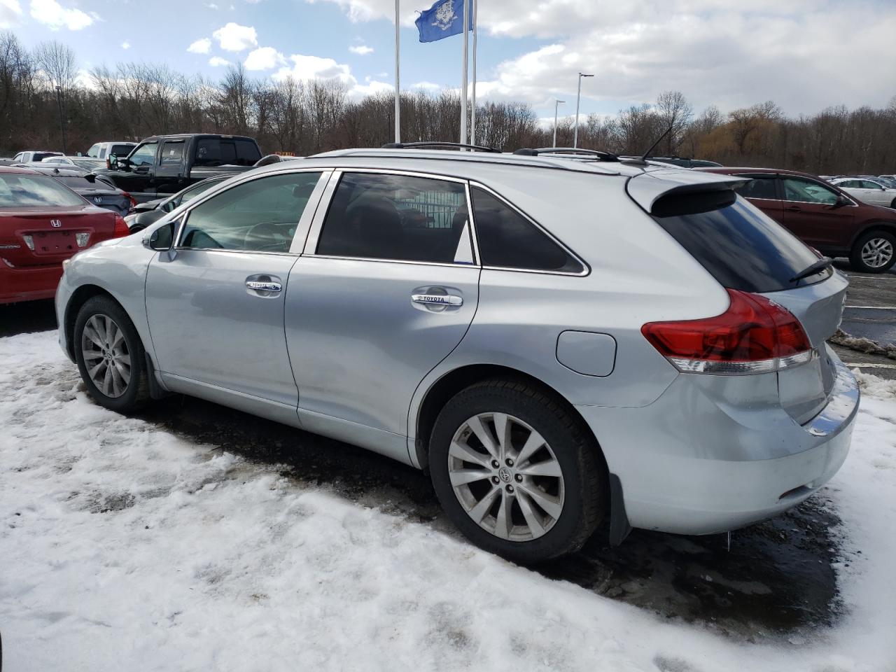 2015 Toyota Venza VIN 4T3BA3BB1FU075574 Copart auction photo, rear end / minor dent/scratches damage thumbnail 2