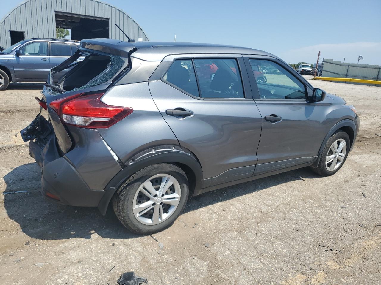 2020 Nissan Kicks VIN 3N1CP5BV0LL537279 Copart auction photo, rear end damage thumbnail 3