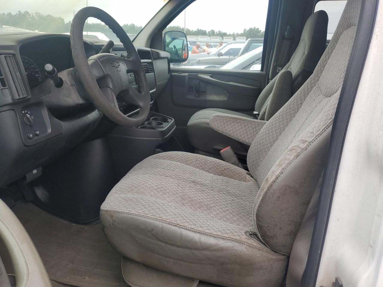 2003 Chevrolet Express VIN 1GNFG15T531190575 Copart auction photo, water/flood damage thumbnail 7
