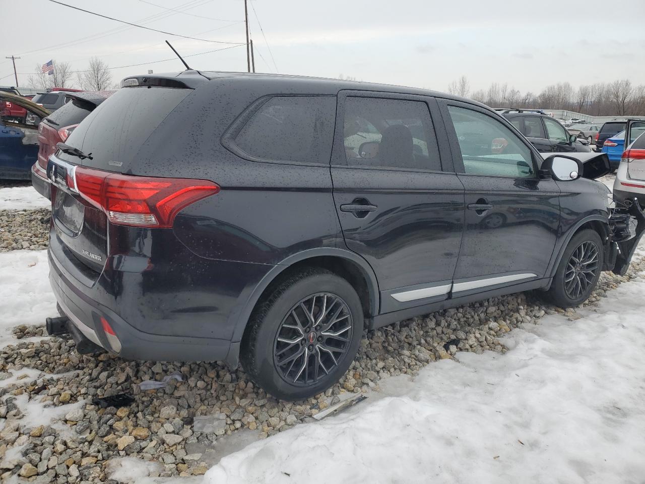 2016 Mitsubishi Outlander VIN JA4AZ3A37GZ014594 Copart auction photo, front end damage thumbnail 3