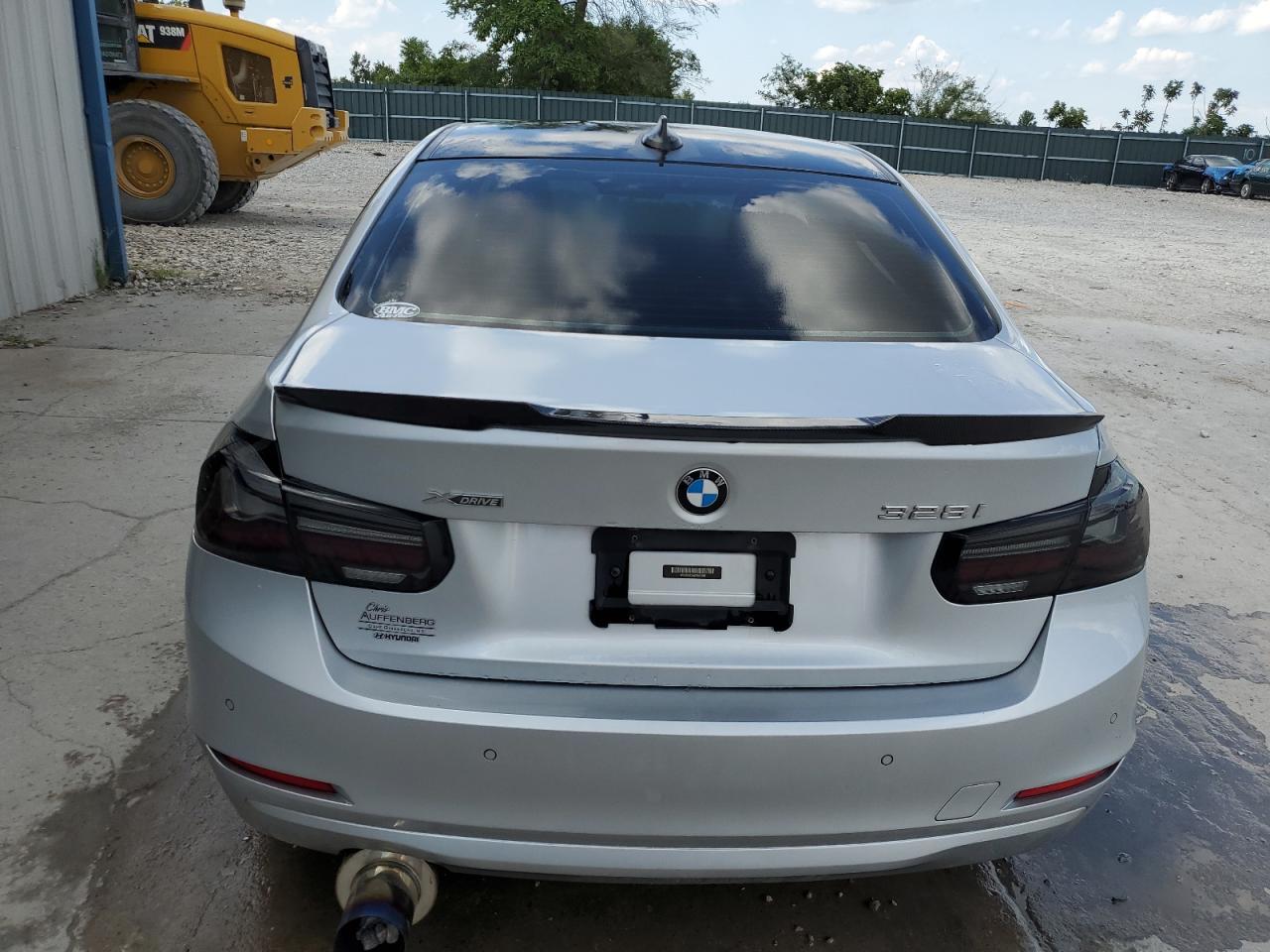2014 BMW 3er VIN WBA3B5C56EP541285 Copart auction photo, front end damage thumbnail 6