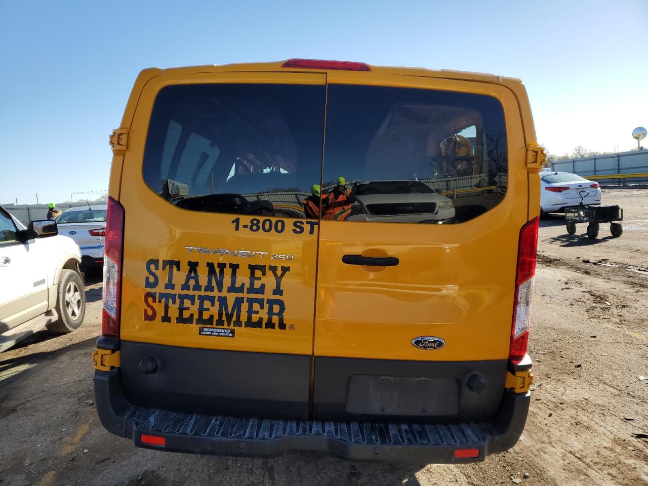 2015 Ford Transit VIN 1FTNR2ZM8FKB28934 Copart auction photo, front end / side damage thumbnail 6