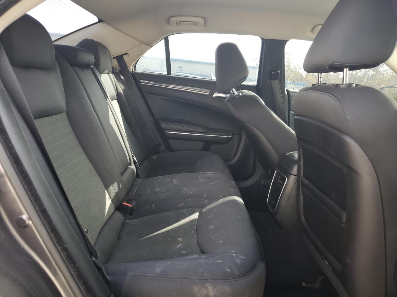 2018 Chrysler 300 VIN 2C3CCAAG7JH275341 Copart auction photo, front end damage thumbnail 10