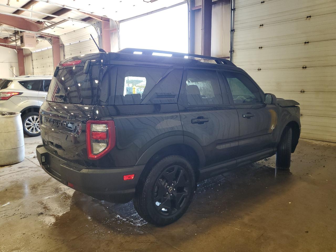 2023 Ford Bronco VIN 3FMCR9C6XPRE22631 Copart auction photo, front end / top/roof damage thumbnail 3