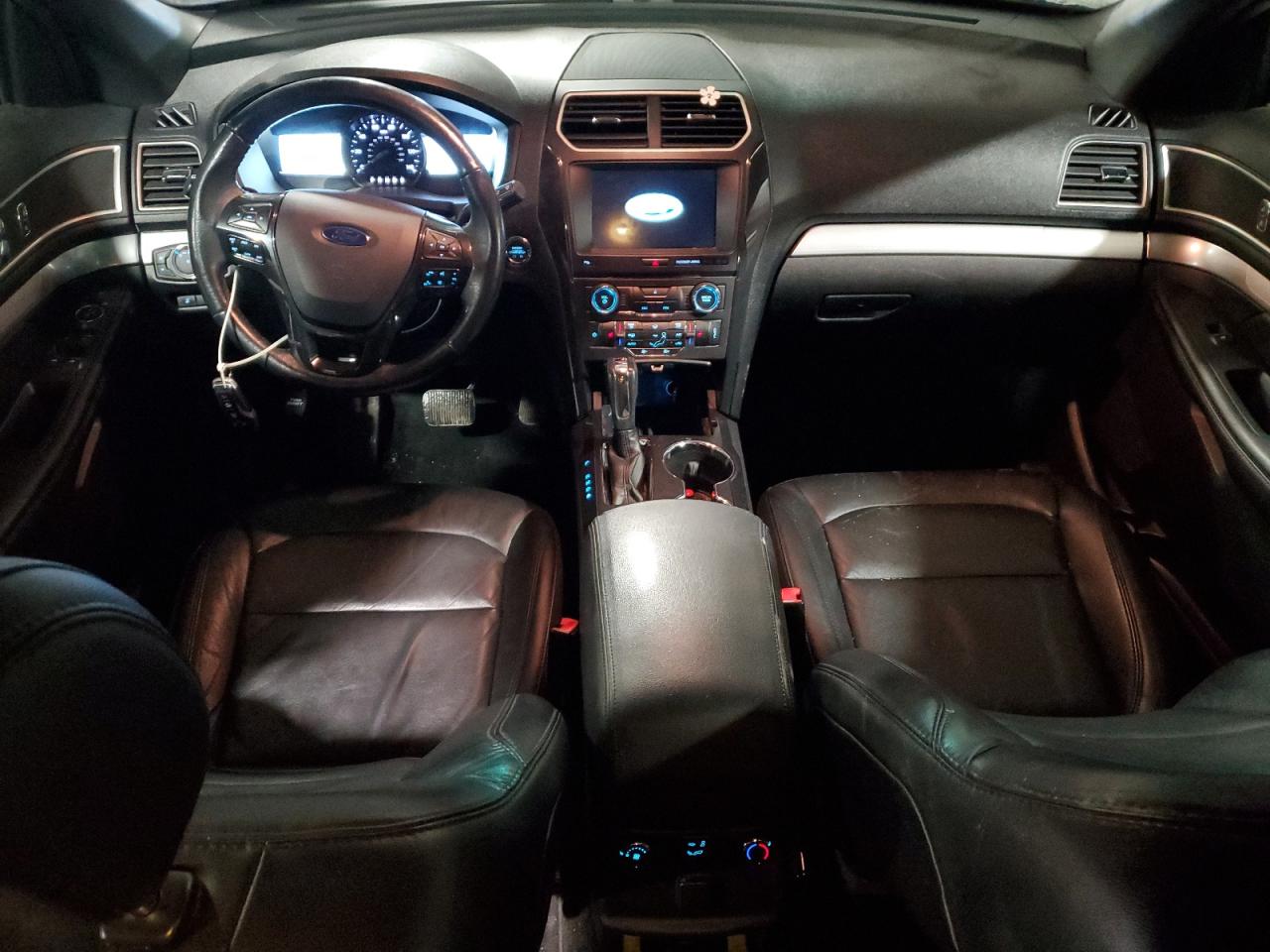 2017 Ford Explorer VIN 1FM5K7DH7HGC04639 Copart auction photo, front end / minor dent/scratches damage thumbnail 8