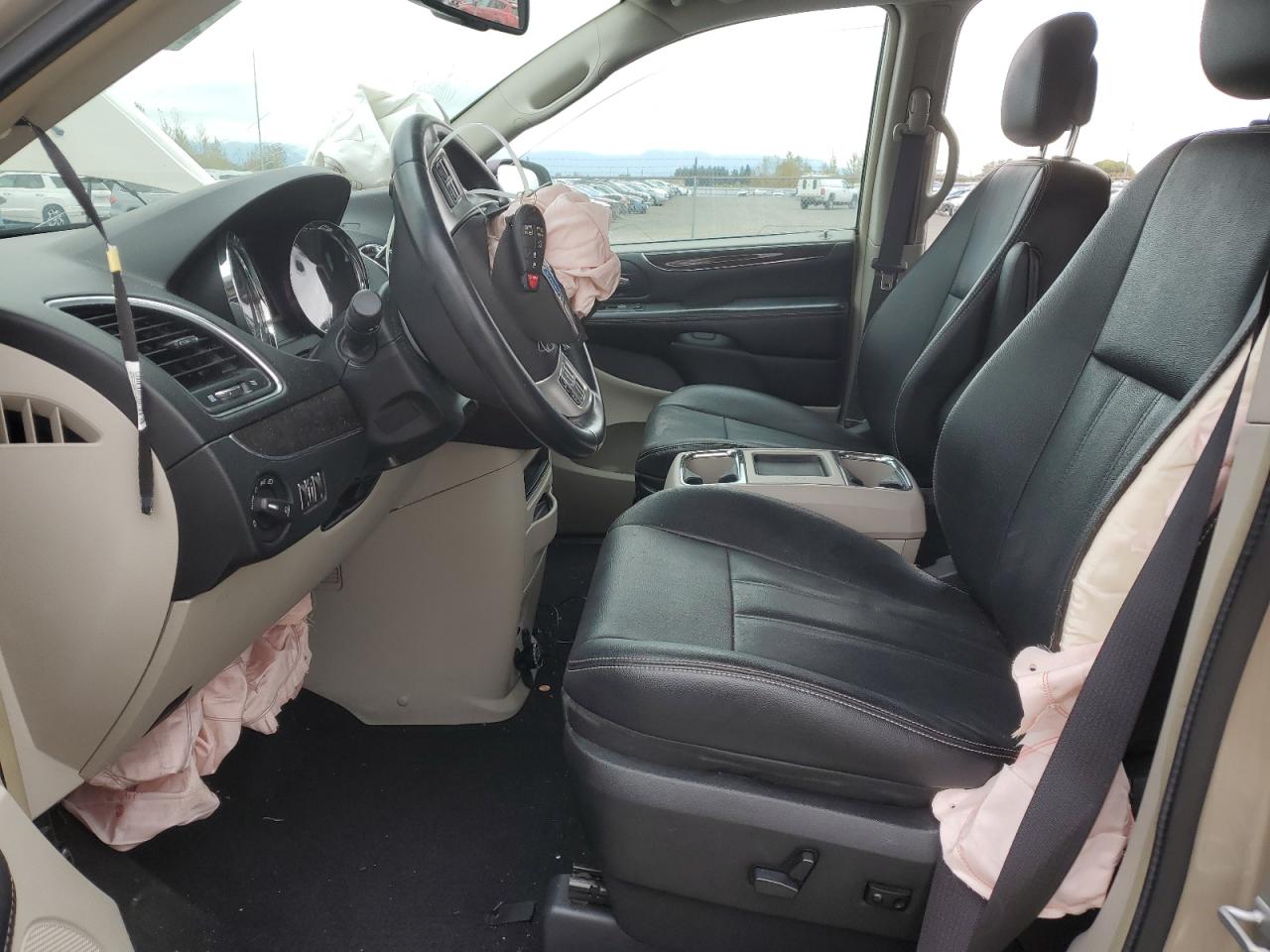 2016 Chrysler Town & Country VIN 2C4RC1BG6GR186495 Copart auction photo, front end damage thumbnail 7