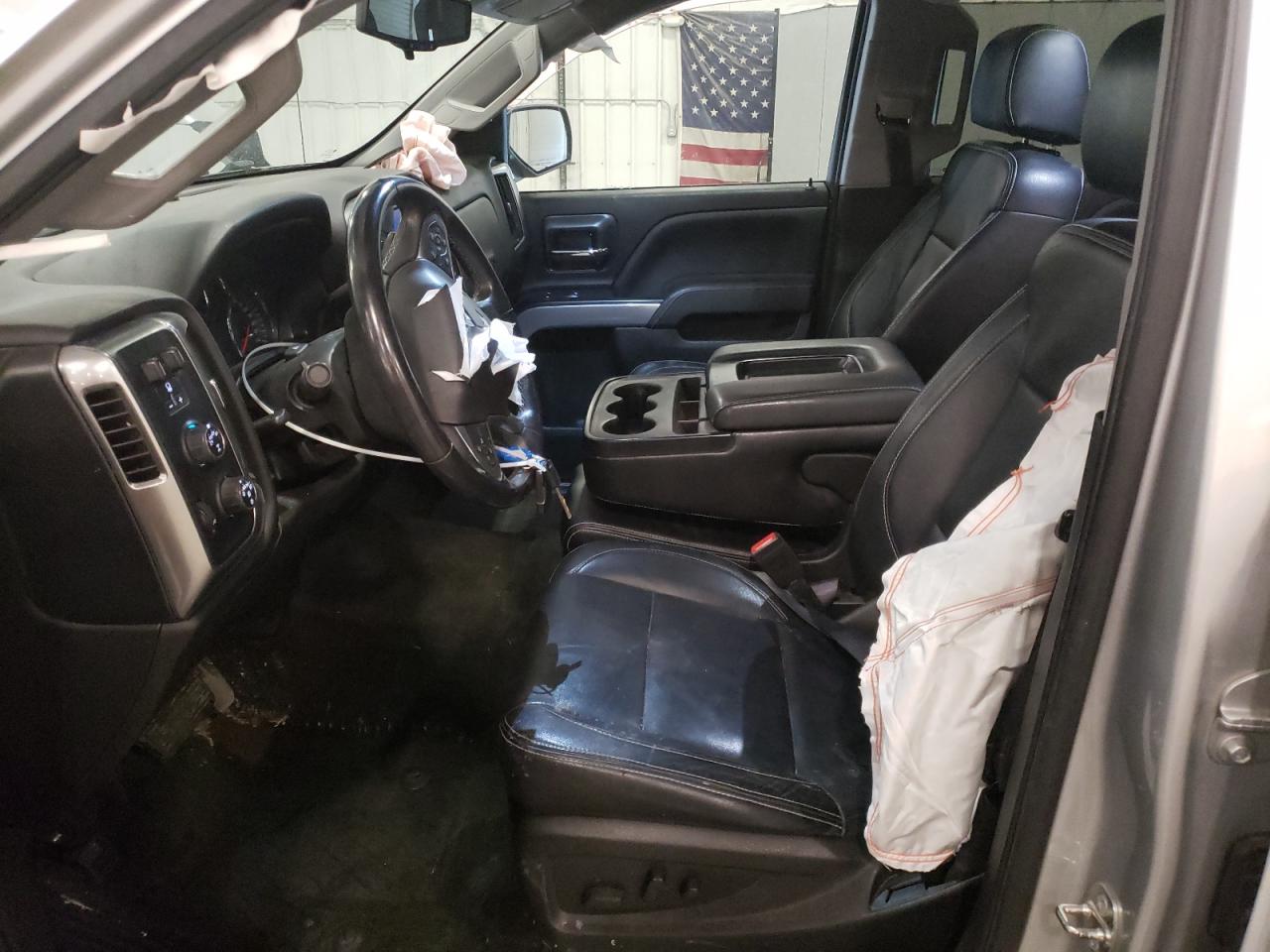 2017 Chevrolet Silverado VIN 3GCUKREC5HG485682 Copart auction photo, front end / side damage thumbnail 7