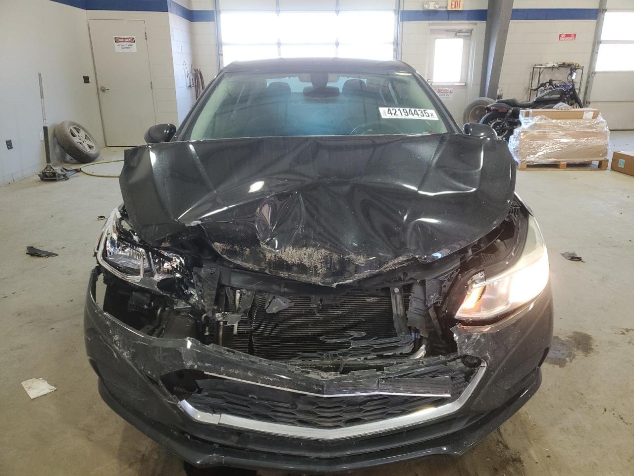 2018 Chevrolet Cruze VIN 1G1BC5SM5J7120651 Copart auction photo, front end damage thumbnail 5
