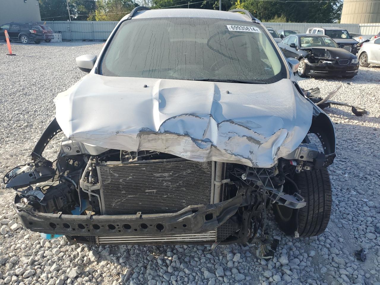 2016 Ford Escape VIN 1FMCU0GXXGUB05566 Copart auction photo, front end damage thumbnail 5