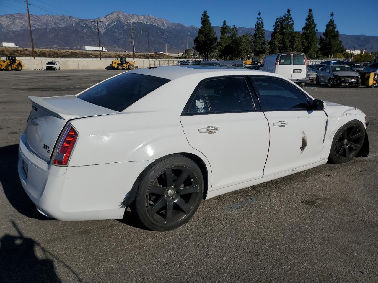 2012 Chrysler 300 VIN 2C3CCAET8CH236560 Copart auction photo, front end / undercarriage damage thumbnail 3