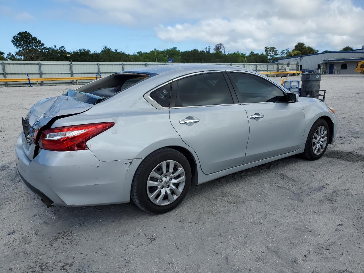 2016 Nissan Altima VIN 1N4AL3AP6GC233288 Copart auction photo, rear end damage thumbnail 3