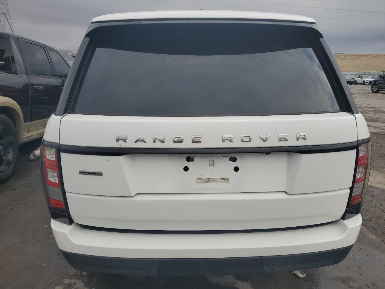 2015 Land Rover Range Rover VIN SALGS3TF6FA239946 Copart auction photo, side damage thumbnail 6