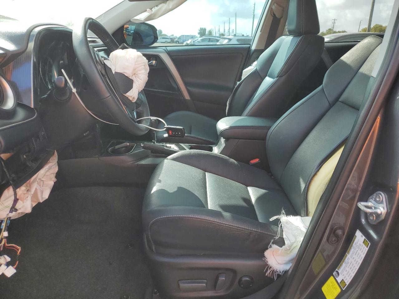 2017 Toyota RAV 4 VIN 2T3YFREVXHW400407 Copart auction photo, front end / rear end damage thumbnail 7