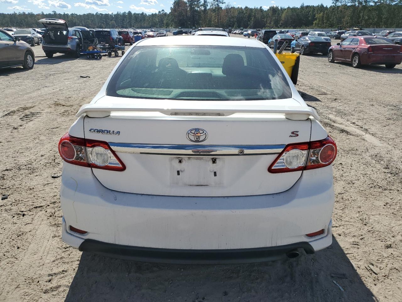 2011 Toyota Corolla VIN 2T1BU4EE7BC729212 Copart auction photo, front end / side damage thumbnail 6