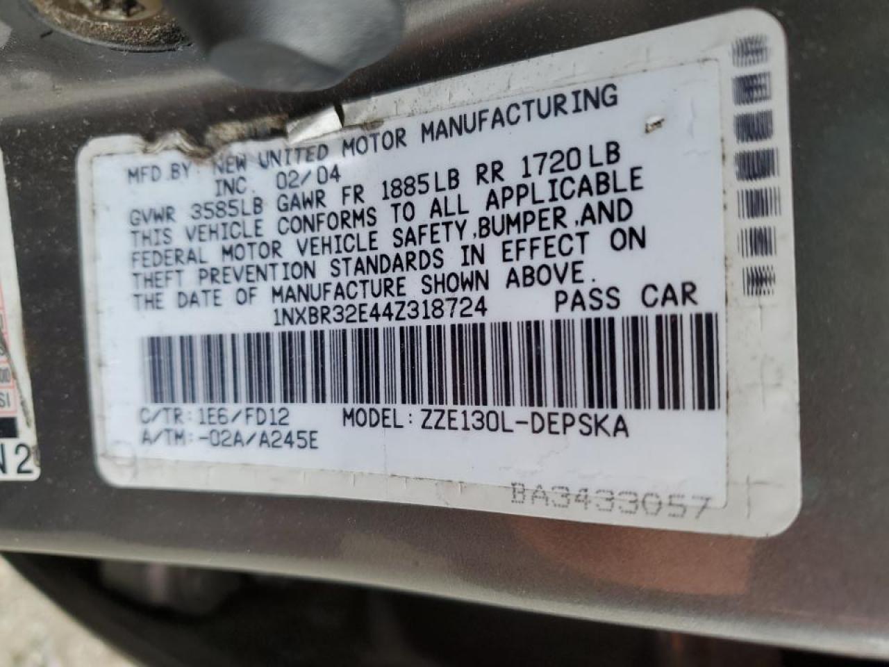 2004 Toyota Corolla VIN 1NXBR32E44Z318724 Copart auction photo, front end / side damage thumbnail 12