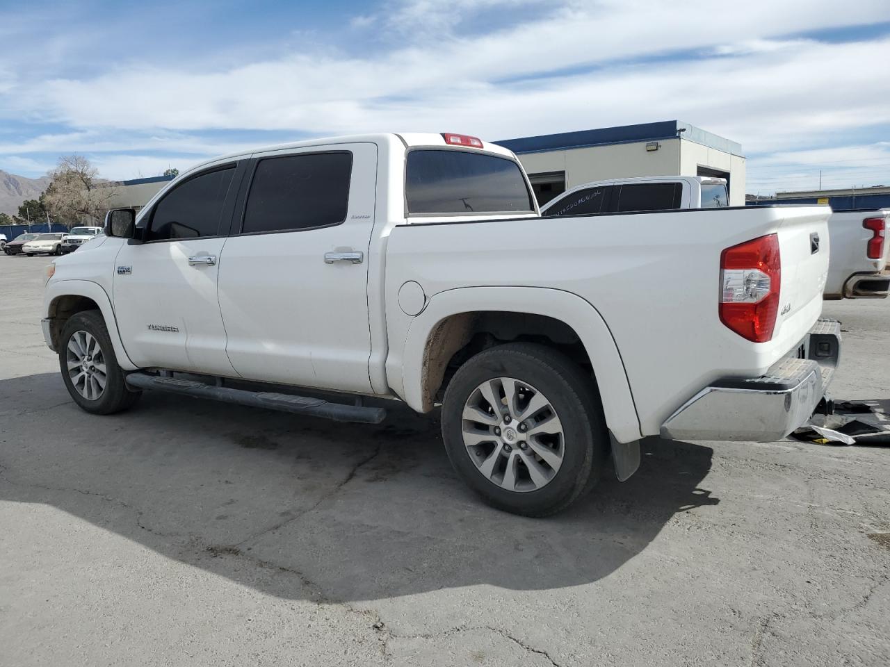 2016 Toyota Tundra VIN 5TFHW5F1XGX504118 Copart auction photo, minor dent/scratches damage thumbnail 2