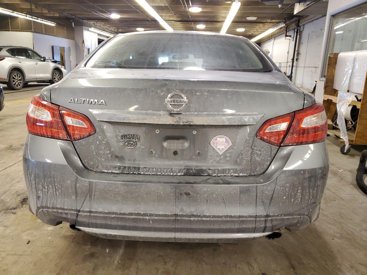 2017 Nissan Altima VIN 1N4AL3AP7HN364834 Copart auction photo, front end / side damage thumbnail 6