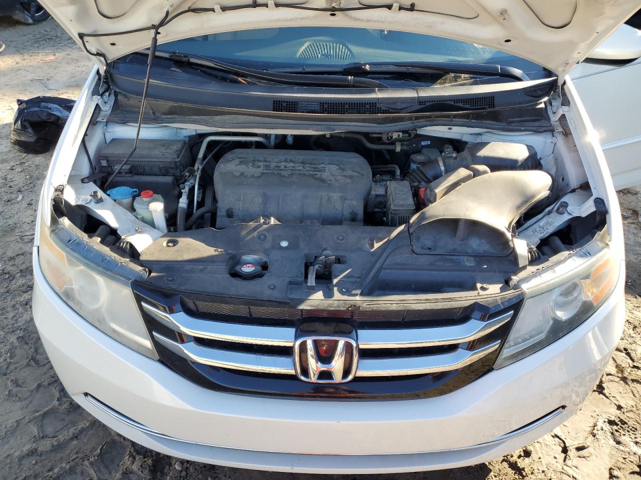 2015 Honda Odyssey VIN 5FNRL5H63FB085897 Copart auction photo, rear end damage thumbnail 11