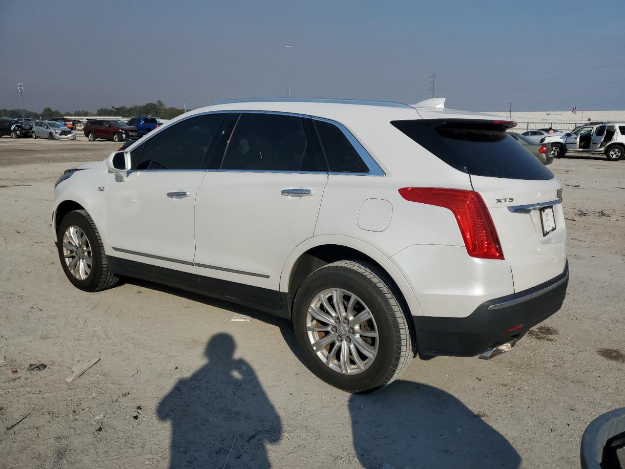 2018 Cadillac XT5 VIN 1GYKNARS7JZ115402 Copart auction photo, front end damage thumbnail 2