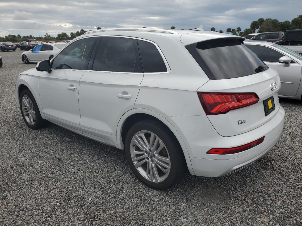 2019 Audi Q5 VIN WA1BNAFY5K2101047 Copart auction photo, water/flood damage thumbnail 2