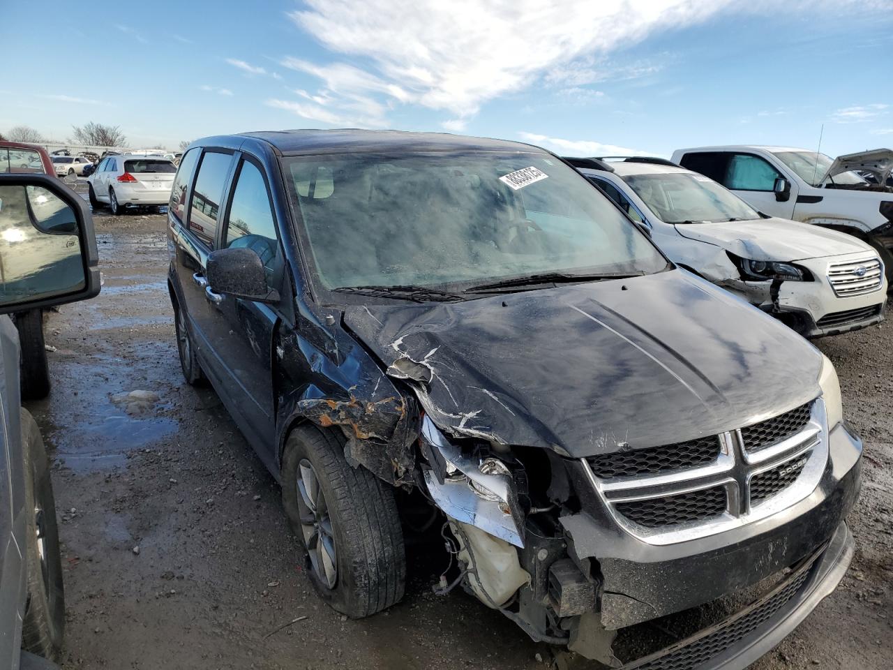 2014 Dodge Caravan VIN 2C4RDGBG2ER339774 Copart auction photo, front end / minor dent/scratches damage thumbnail 4
