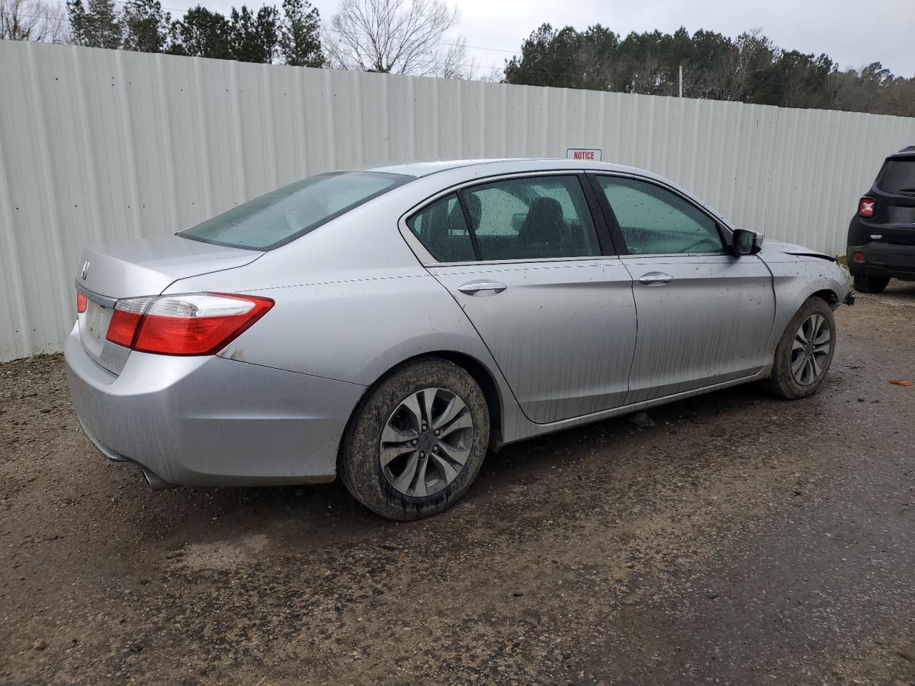 2013 Honda Accord VIN 1HGCR2F32DA083304 Copart auction photo, all over damage thumbnail 3