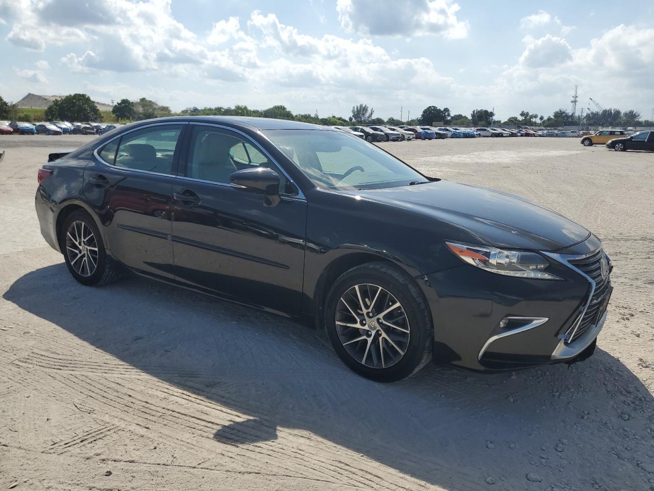 2016 Lexus ES VIN 58ABK1GG7GU027652 Copart auction photo, rear end / minor dent/scratches damage thumbnail 4