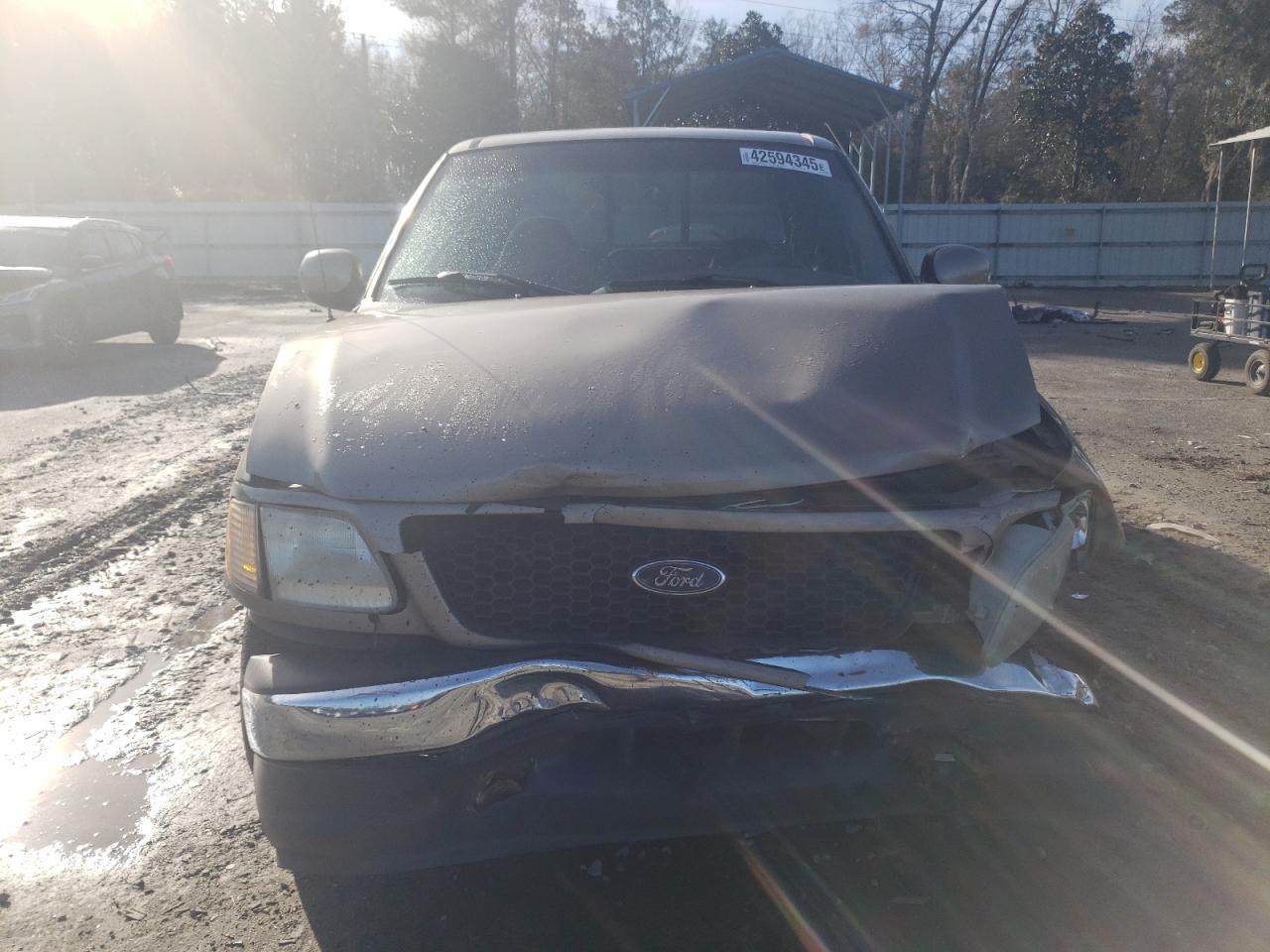 2001 Ford F-150 VIN 1FTRW07LX1KF29208 Copart auction photo, front end damage thumbnail 5