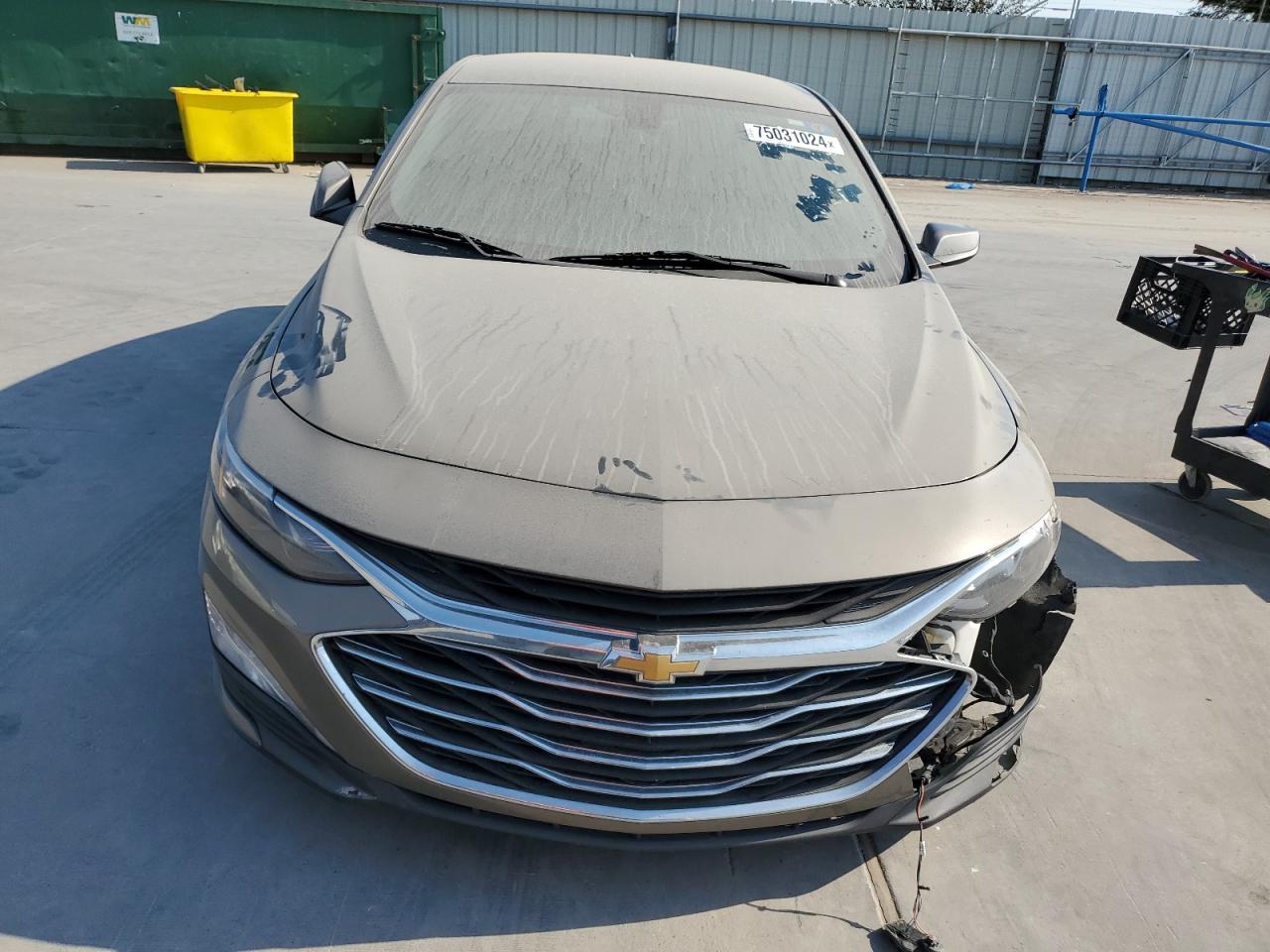 2020 Chevrolet Malibu VIN 1G1ZD5ST3LF052331 Copart auction photo, side / front end damage thumbnail 5