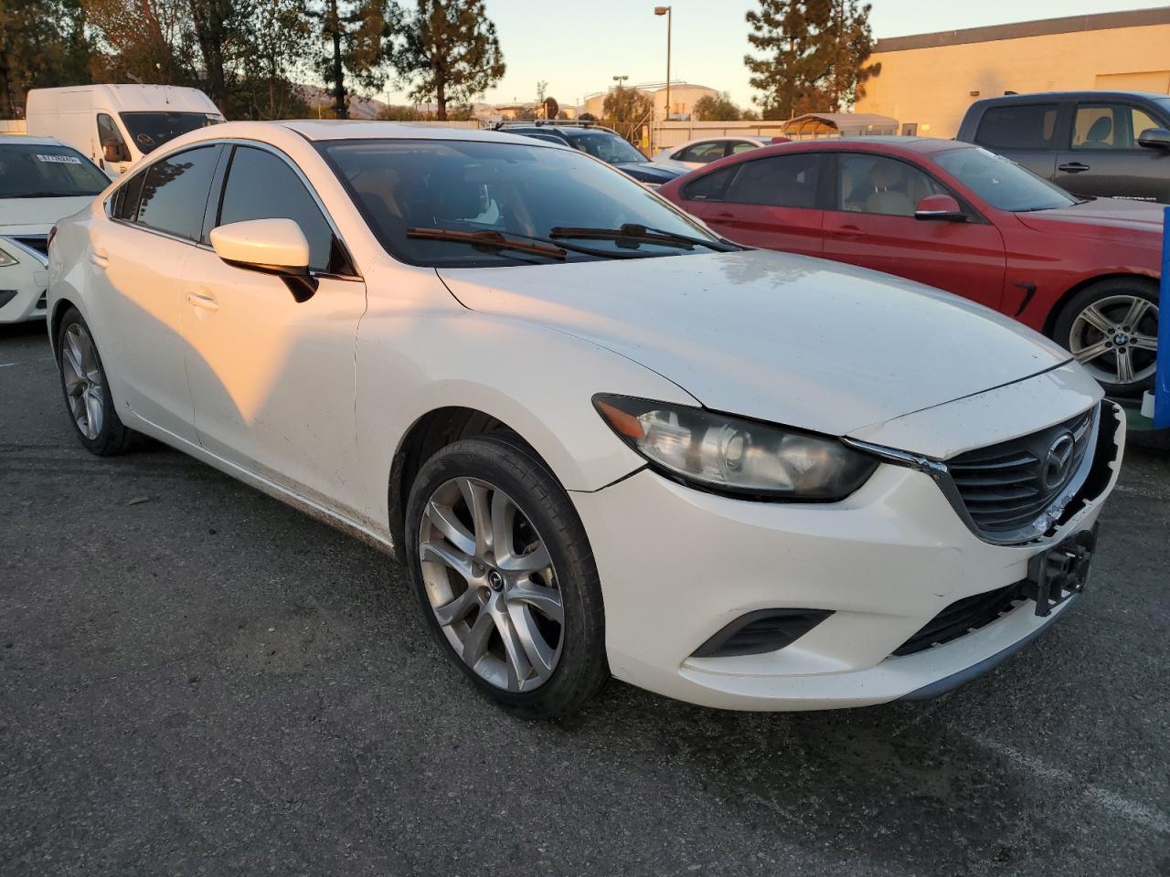 2016 Mazda 6 VIN JM1GJ1V52G1470704 Copart auction photo, front end / undercarriage damage thumbnail 4
