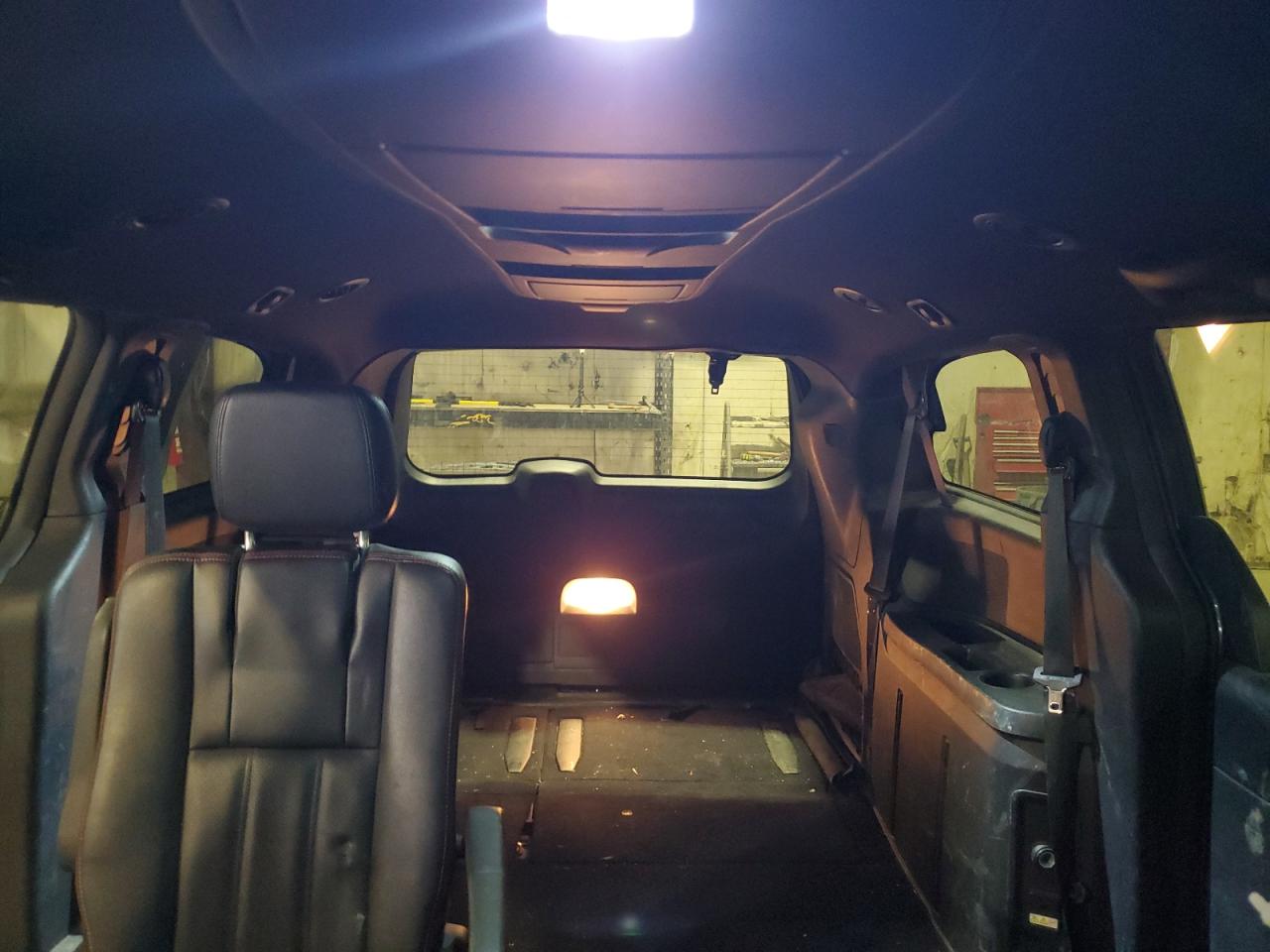 2019 Dodge Caravan VIN 2C4RDGEG9KR611020 Copart auction photo, minor dent/scratches damage thumbnail 10